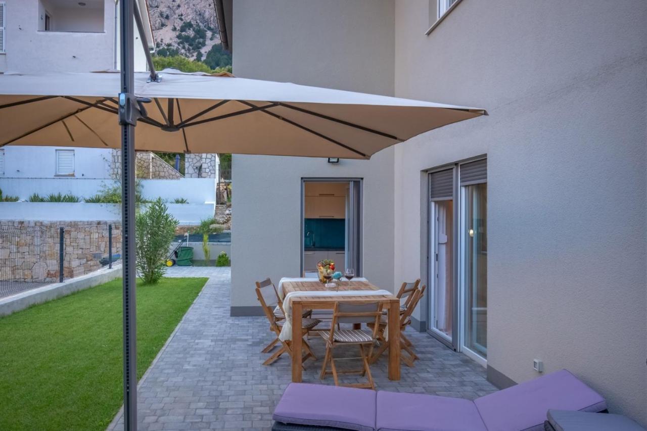 Tarari Luxury Apartment Baska  Exterior photo