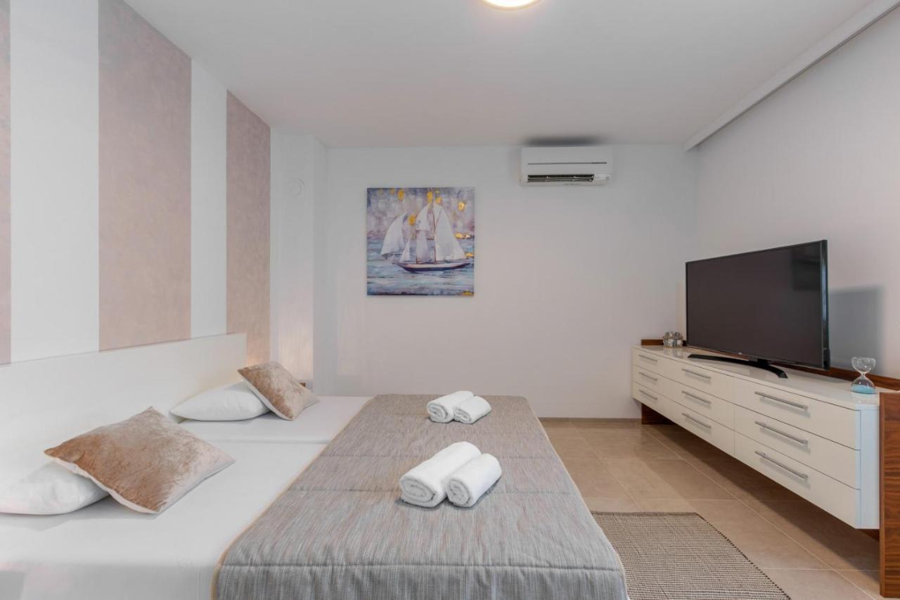 Tarari Luxury Apartment Baska  Exterior photo