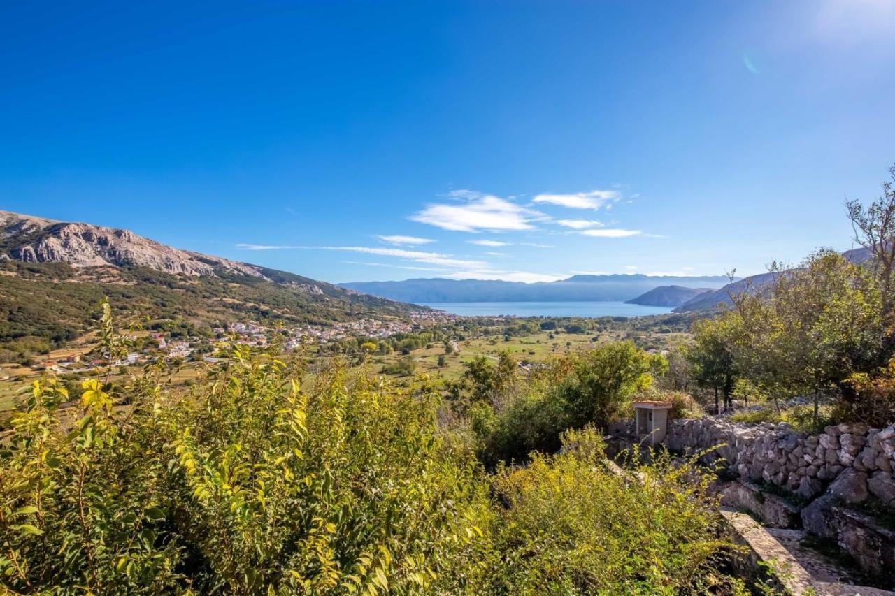 Tarari Luxury Apartment Baska  Exterior photo