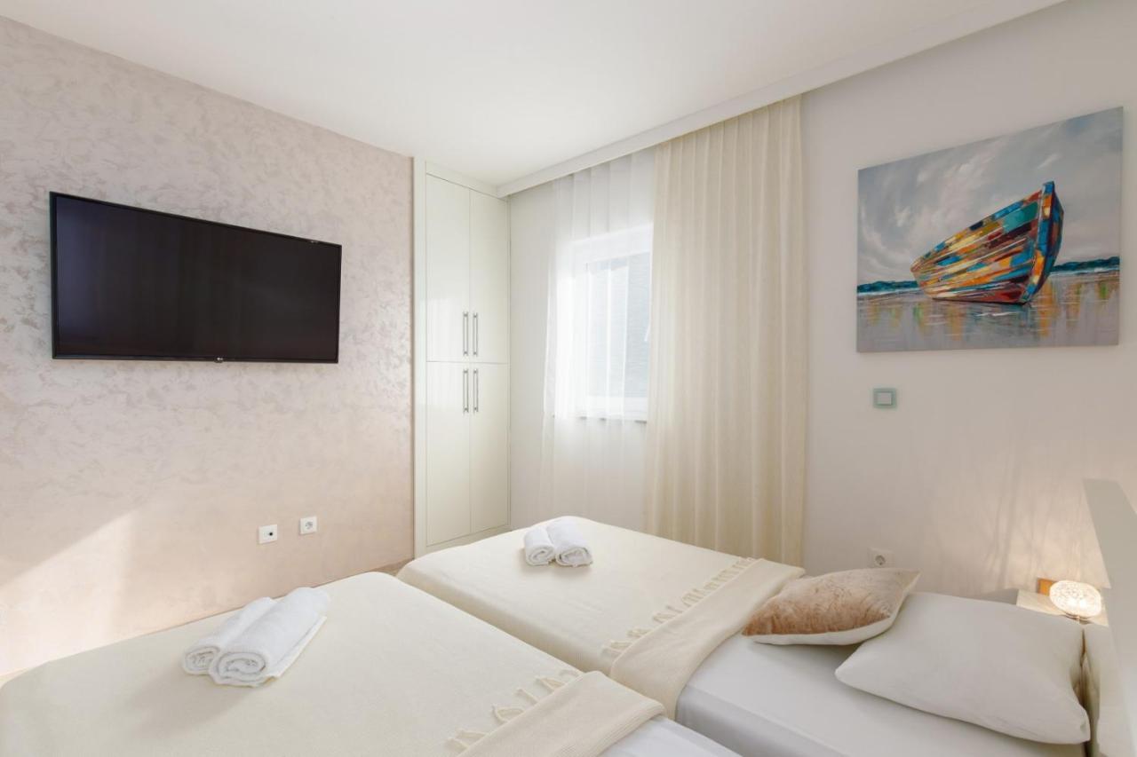 Tarari Luxury Apartment Baska  Exterior photo