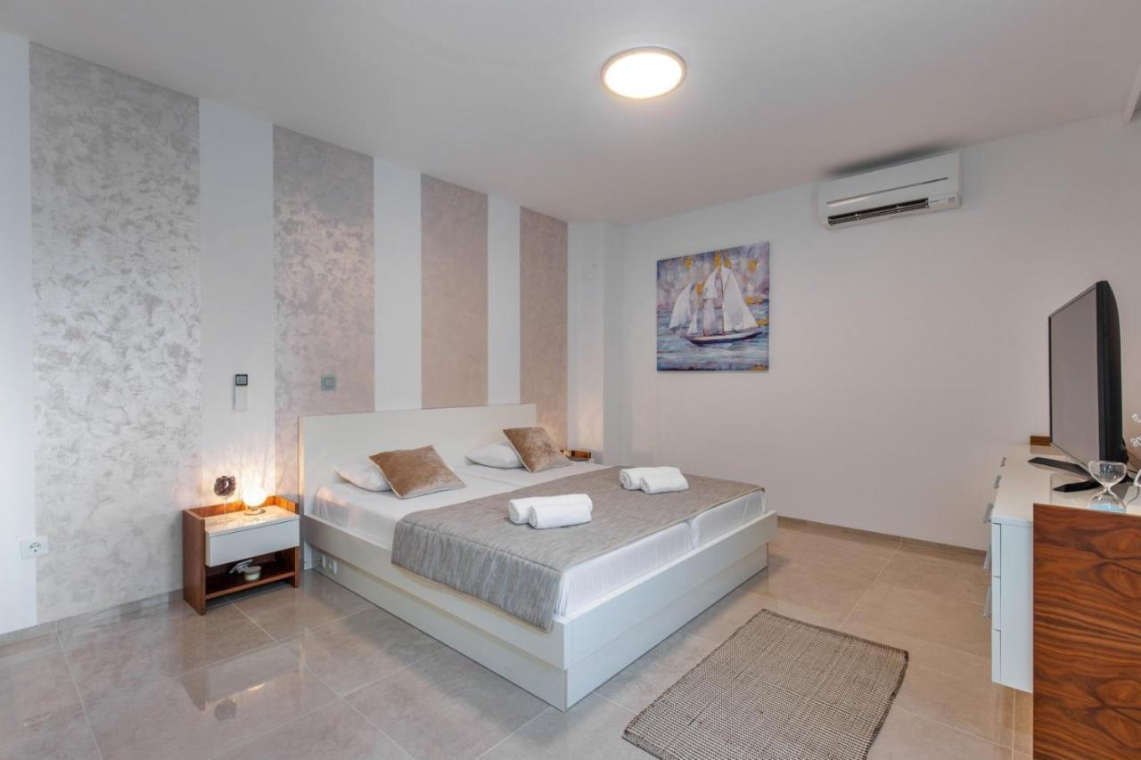 Tarari Luxury Apartment Baska  Exterior photo