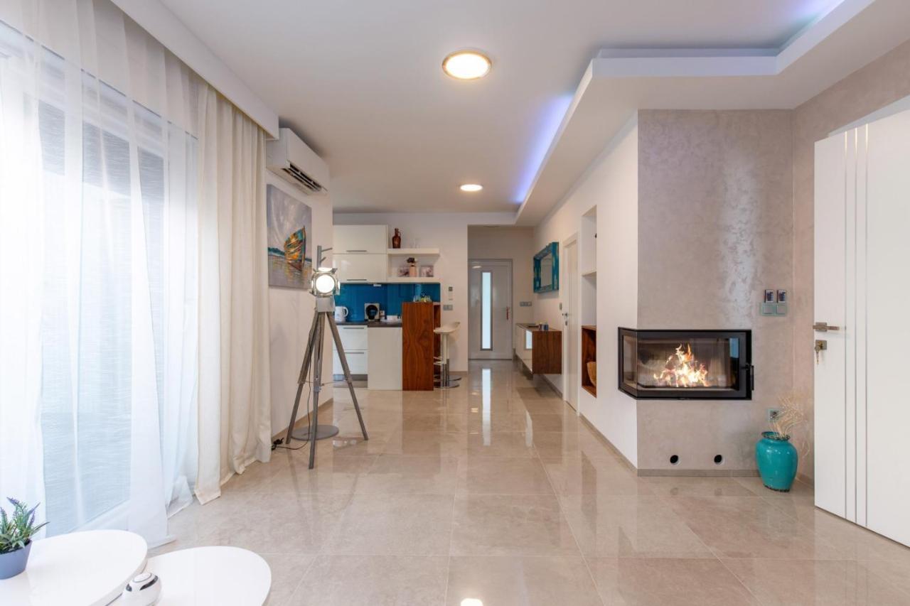 Tarari Luxury Apartment Baska  Exterior photo