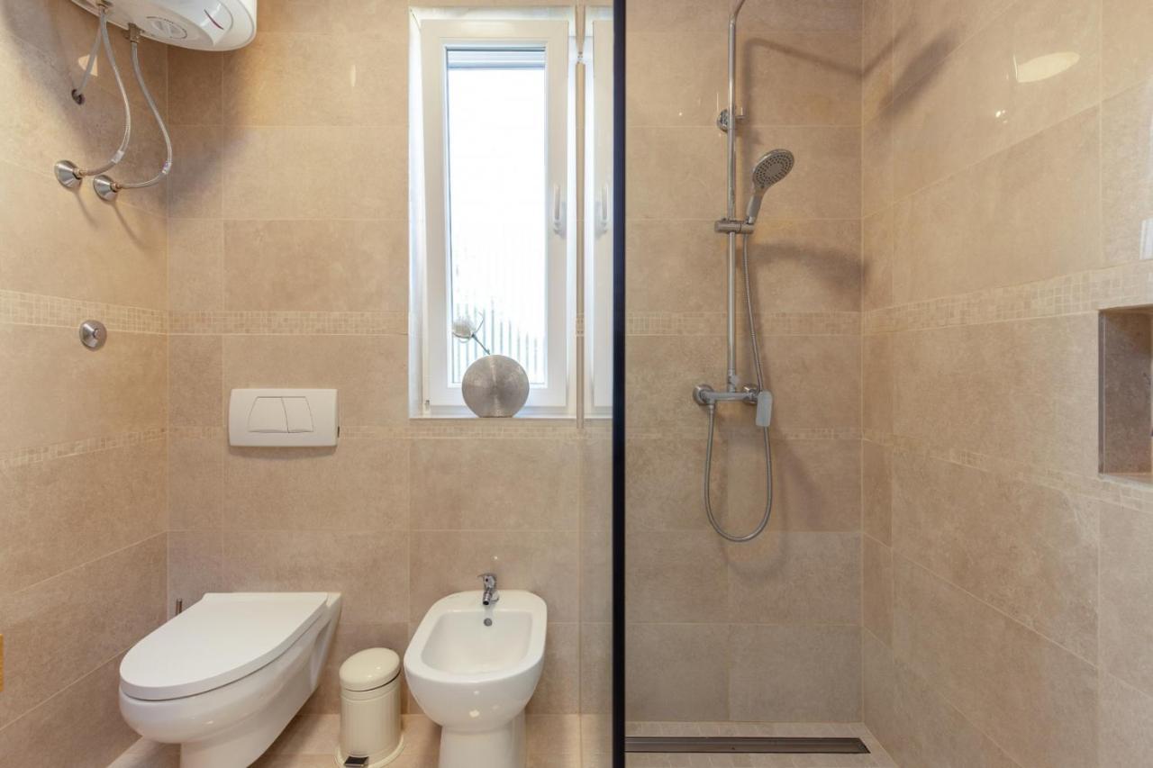 Tarari Luxury Apartment Baska  Exterior photo